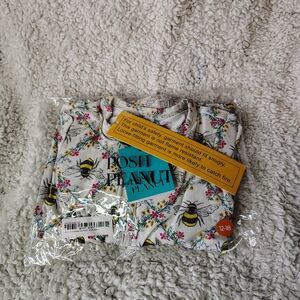 Posh Peanut White Floral Bee Print Kids Pajamas